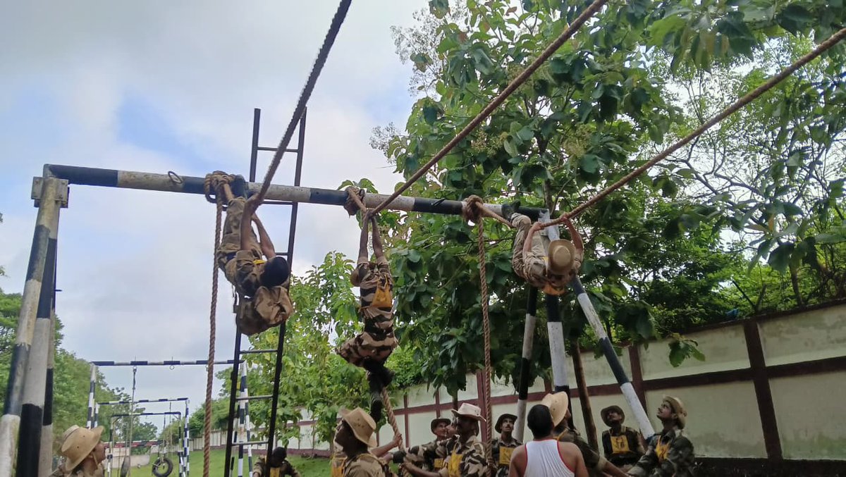 CISFTraining's tweet image. Training for battle hardiness at CISF KRTC Mundali — preparing trainees with discipline, endurance, and resilience to meet operational challenges head-on.

#CISF #KRTCMundali #BattleHardiness #Training #Discipline #Resilience @CISFHQrs