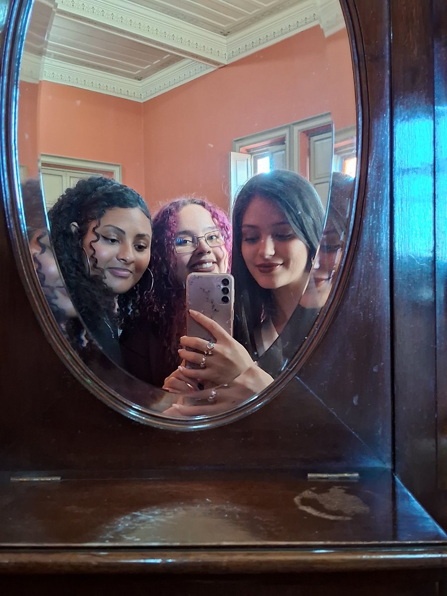 ultxplublic's tweet photo. Galeria Universitária 🖼⚖️✨️ https://t.co/O2o3dxCkH6
