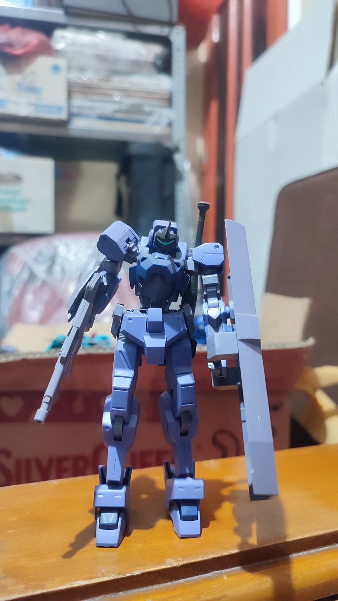 endioctavia's tweet photo. Hallo Guys, gue punya banyak banget Gundam di rumah, gue mau jual preloved nih guys. start from 200ribu per item. lokasi penjual di Depok. Bisa COD an di Margocity Depok. Thanks ya guys... https://t.co/Ctlv4AbF6l
