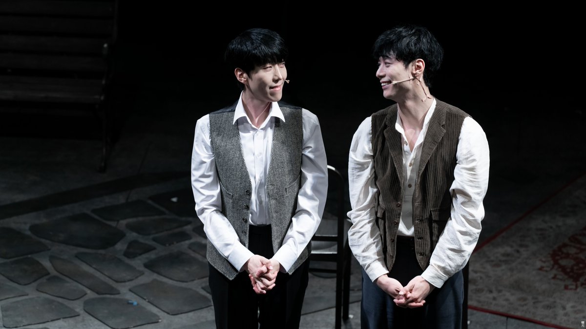 backup_pic_dal's tweet photo. 20251003 뮤지컬 그레이하우스
제롬 役 #김재범
키이스 役 #주민진 https://t.co/GYVIpvsrxn
