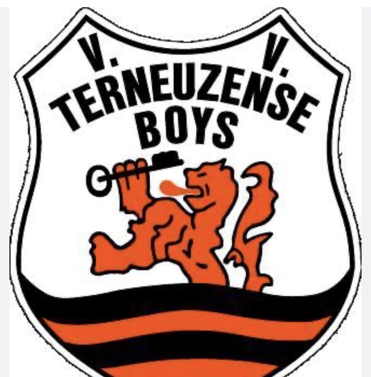 Sinds deze week ben ik na 3 jaar gestopt als jeugdvoorzitter bij v.v. Terneuzense Boys. We hebben met veel mensen veel bereikt in de 3 jaar. De jeugd is qua niveau duidelijk omhoog gegaan en er ligt een mooi beleidsplan. Nu tijd om mijn jongens weer wekelijks te zien spelen!