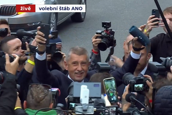 Místo státníka přijela diskotéka... :(