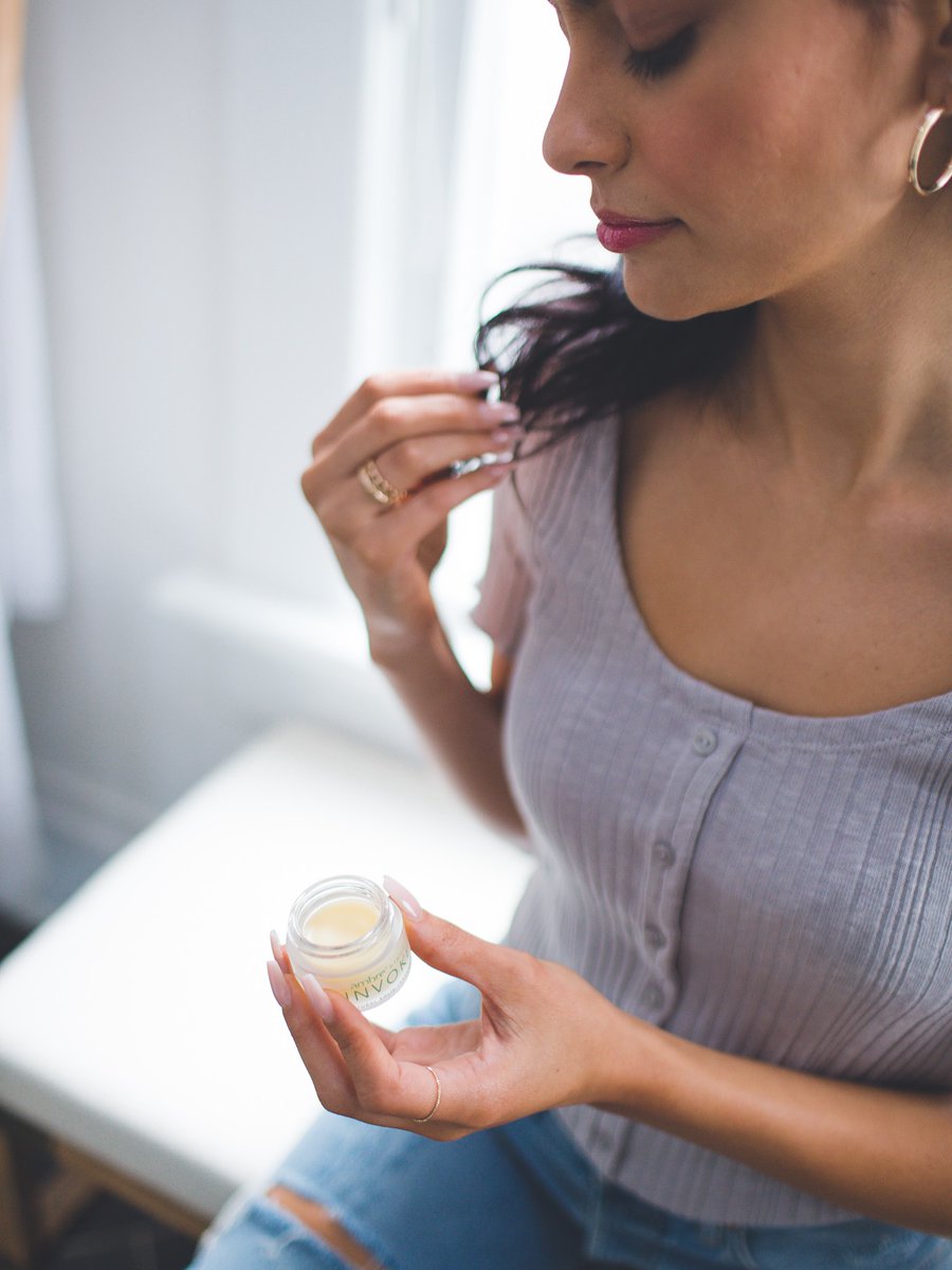 Did you know that hair holds onto scent? Whether you’re using the oil or the solid, rub a little bit into the tips of your hair after you apply!