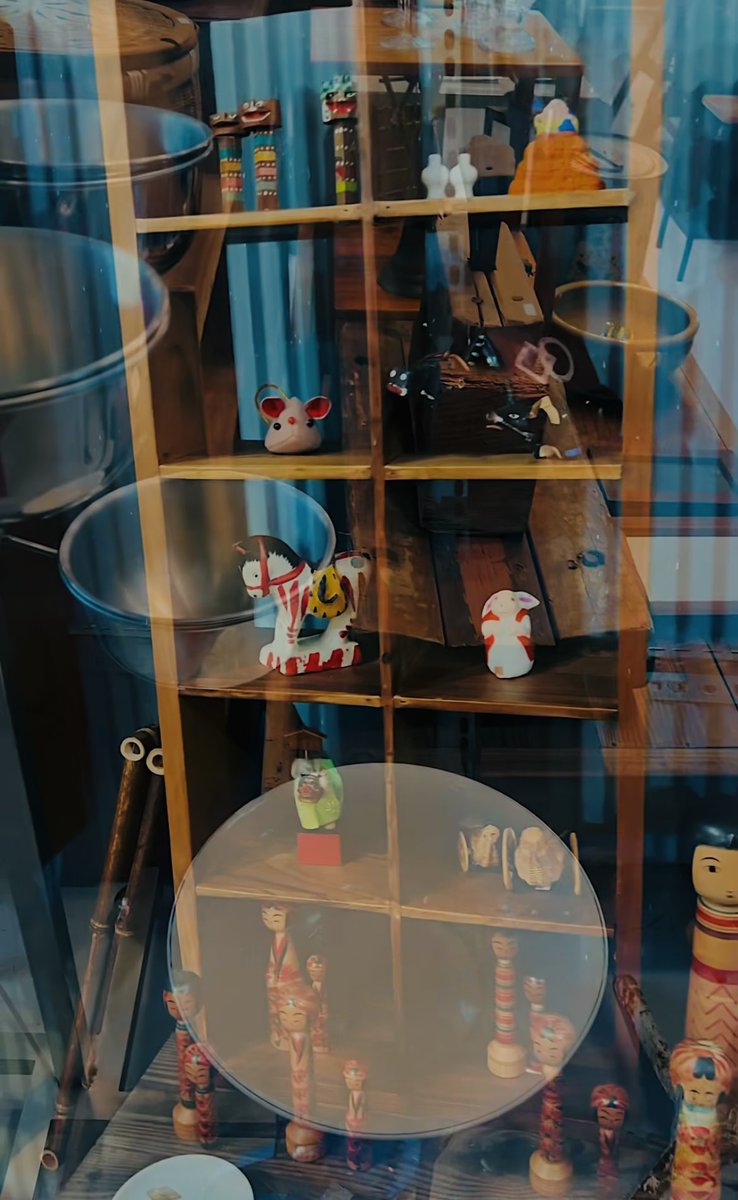 年末にPOPUPさせてもらった第3ドックハウス古道具店が移転リニューアルしたので行ってきた✨おめでとうございます🎊
シャレてた〜