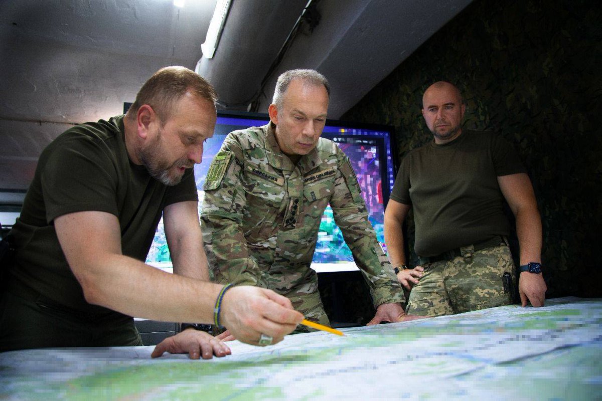 CinC_AFU's tweet image. Відпрацював в органах військового управління та військових частинах, які діють на Добропільському, Сіверському та Лиманському напрямках.
facebook.com/share/p/1Sb1PD…
