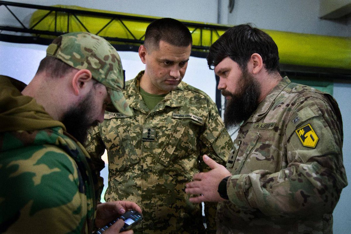 CinC_AFU's tweet image. Відпрацював в органах військового управління та військових частинах, які діють на Добропільському, Сіверському та Лиманському напрямках.
facebook.com/share/p/1Sb1PD…