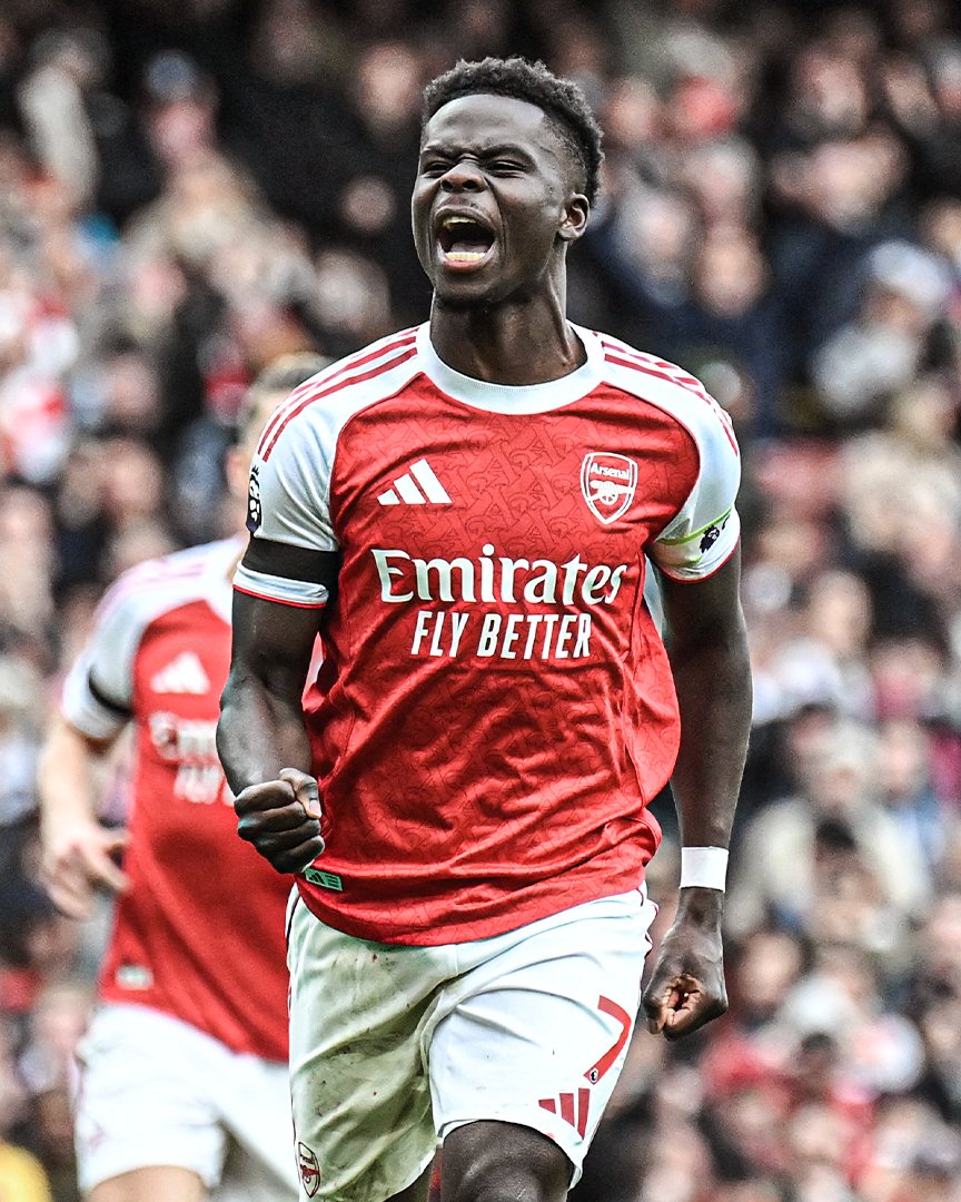 ESPNUK's tweet image. Bukayo Saka reaches 100 PL goal contributions in 200 games for the club 🌟

⚽️ 55
🅰 45

Aged 24, there are only six other players to have done it younger than him 🤯