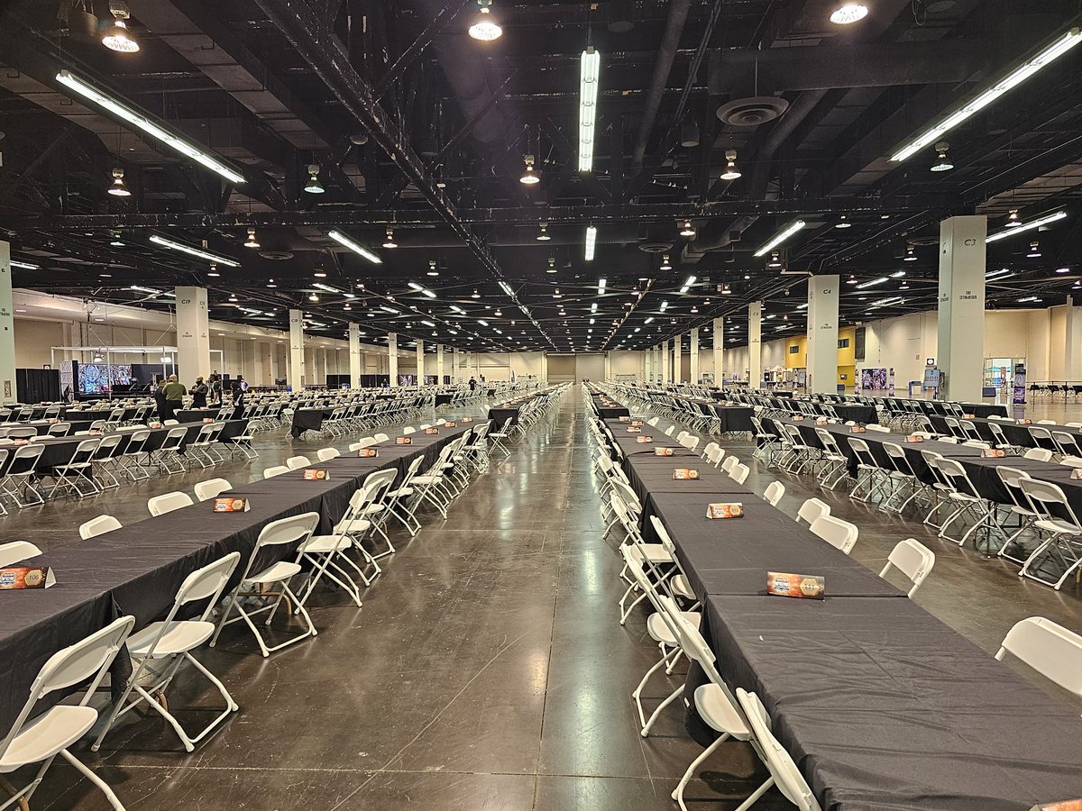 R3tro the editing guy tweet media