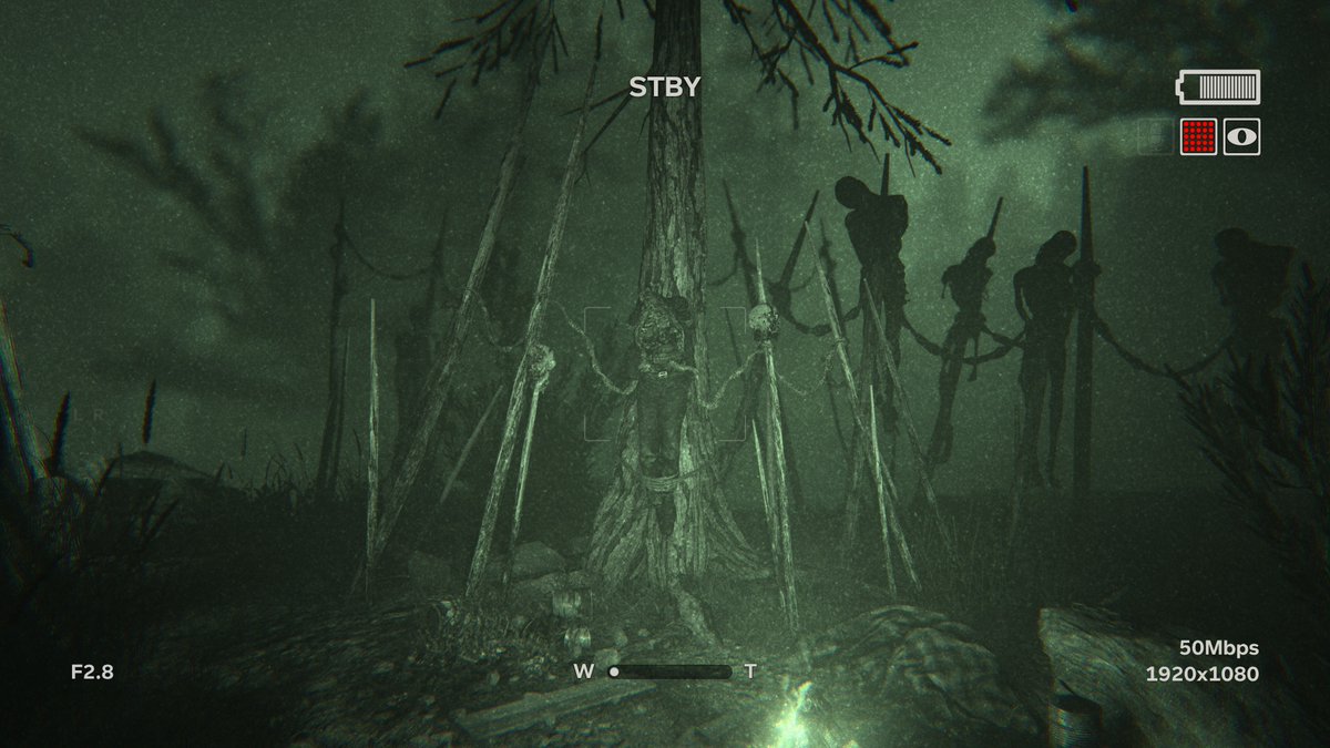 YagoLagoAlv's tweet photo. #Spooktober 
2- Outlast 2
Dantesco tren de la bruja, grotesco y perturbador a más no poder, huyendo indefensos de una brutal pesadilla en un terrorífico pueblo de la América más profunda. https://t.co/12ayWaxeHF
