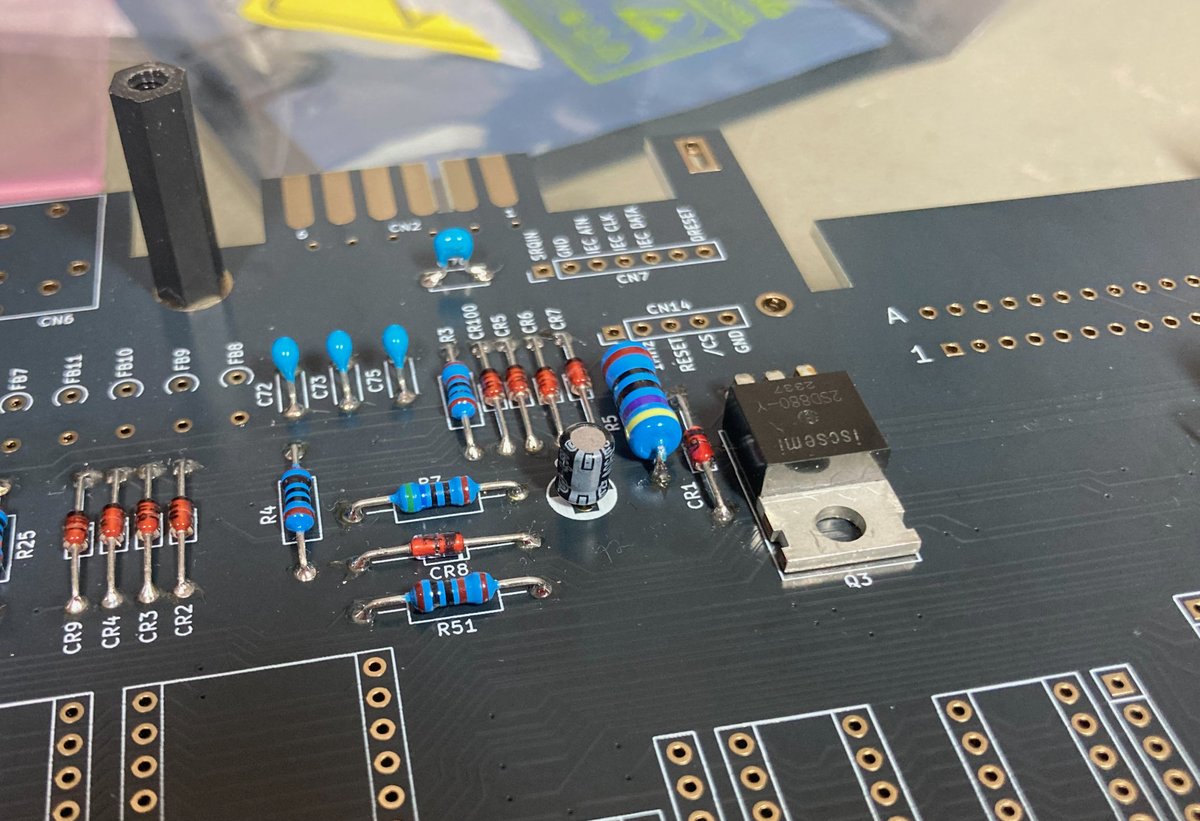 Nelson68k's tweet photo. A few more detailed photos. Now it's time to test some software. @gregnacu 
#Commodore #C64 #C128 @MuseumCommodore https://t.co/dtG14gmUS6
