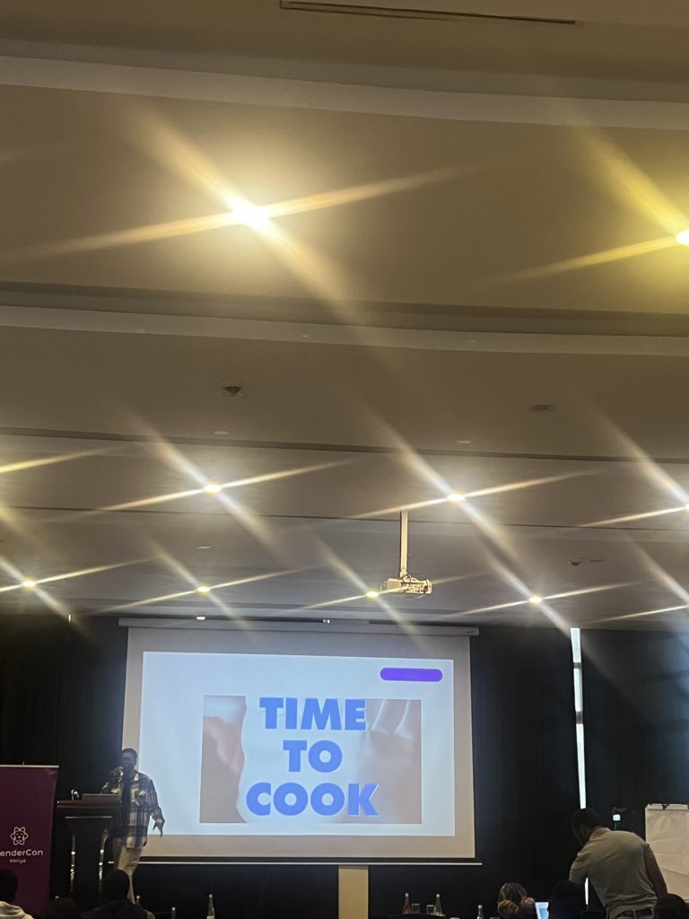 gathoni_zarah's tweet image. @renderconke was a blast . Ai was my favorite topic