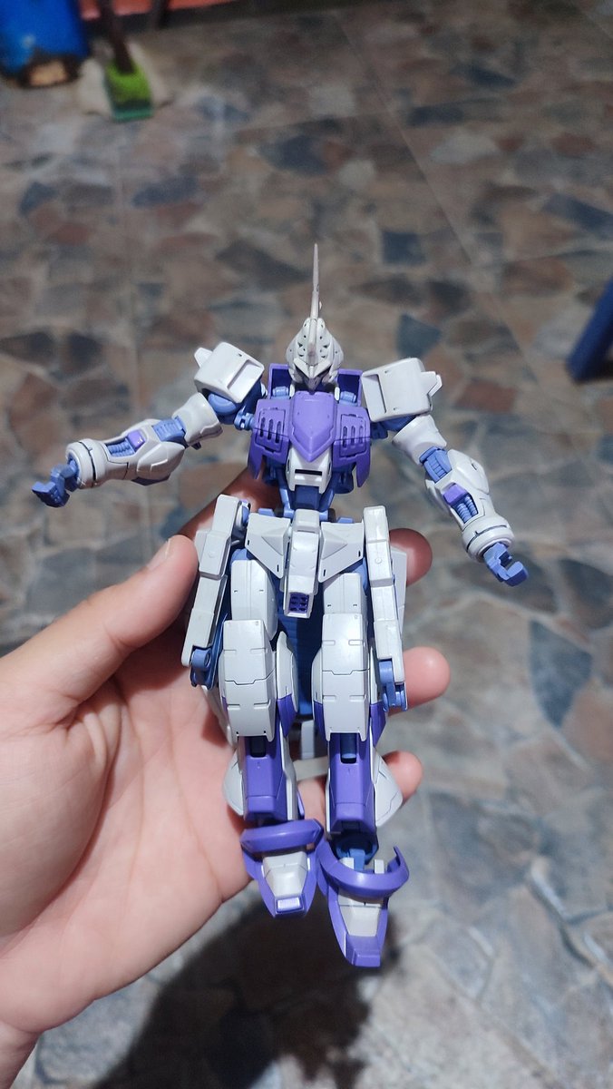 endioctavia's tweet photo. @medyrenaldy_ Hallo kak Medy, kak, kamu mau beli gunpla aku engga? preloved kak, start from 200ribu. masih banyak banget sih koleksi lainnya.. https://t.co/HeLtVwDZ7F
