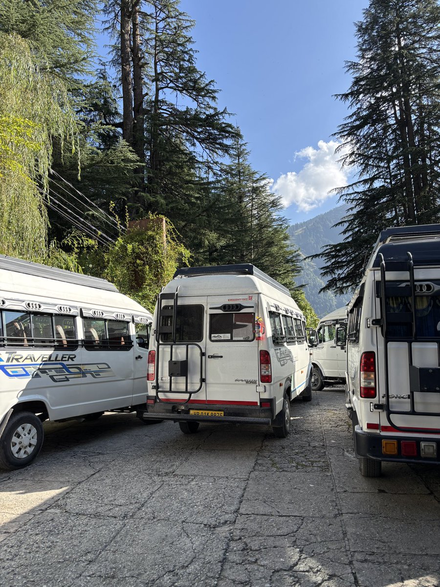 HimalayasInner's tweet photo. 🚐 Book Tempo Traveller in Manali | The Inner Himalayas 🏔️
Planning a group trip to Manali?
Book your Luxury Tempo Traveller (12, 14, 17 Seater) with The Inner Himalayas — trusted local taxi service in Manali.
✅ Comfortable &amp; clean vehicles
✅ Professional local drivers
✅ Best https://t.co/cqWBwihm8m