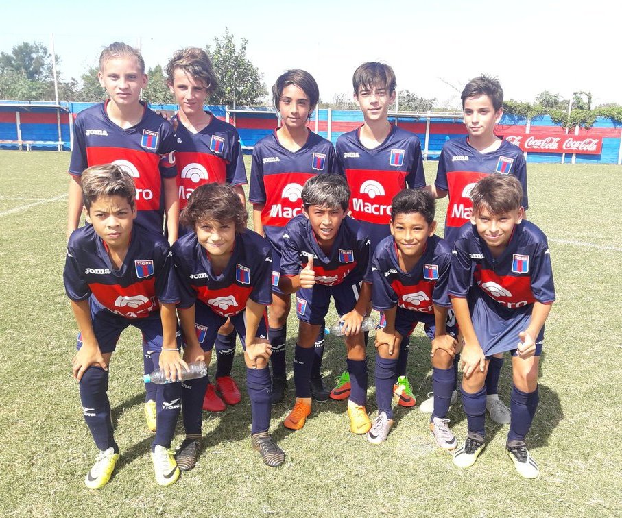 TigreDatos's tweet image. El equipo femenino de Tigre le ganó 28-0 a Lima FC. Es la máxima goleada en la historia de club en cualquier disciplina de AFA, al menos de lo que hay registros.

⚠️ El récord lo tenía la 2006 de Tigre en Infantiles: le habían ganado 20-0 a Central Ballester (31/03/2019).