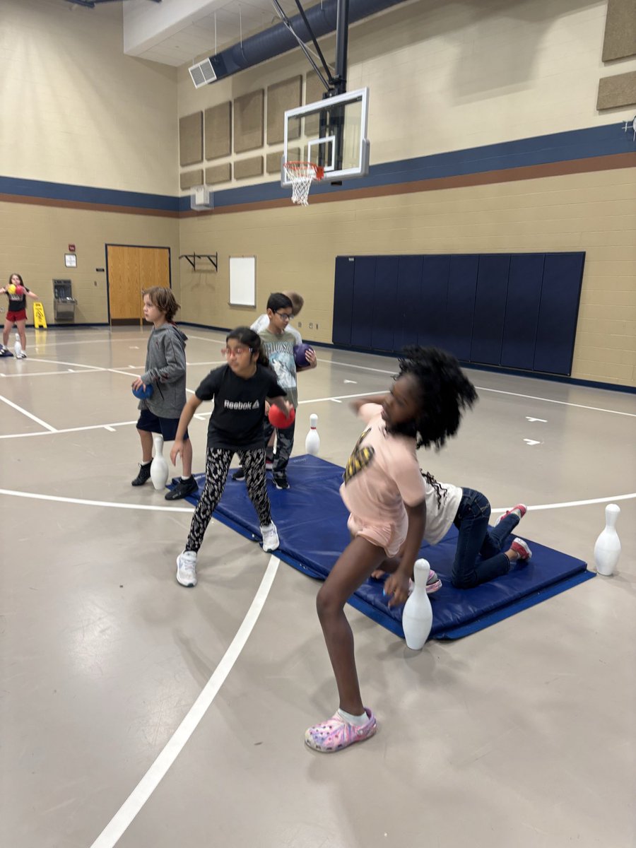 Mr. Petroff tweet media