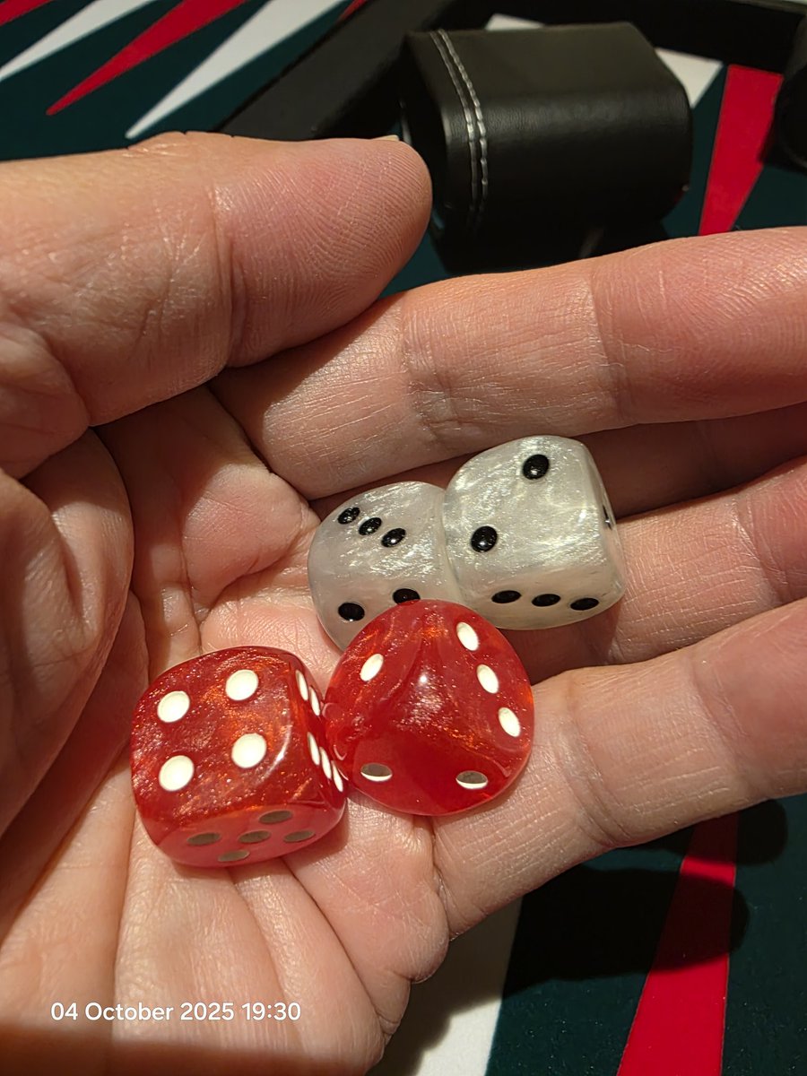 TsuiAllen's tweet image. In my best impersonation of Q from the Bond films, these are original random number generators... #ComputerScience #TeachCompSci #PrimaryComputing #TeachComputing
