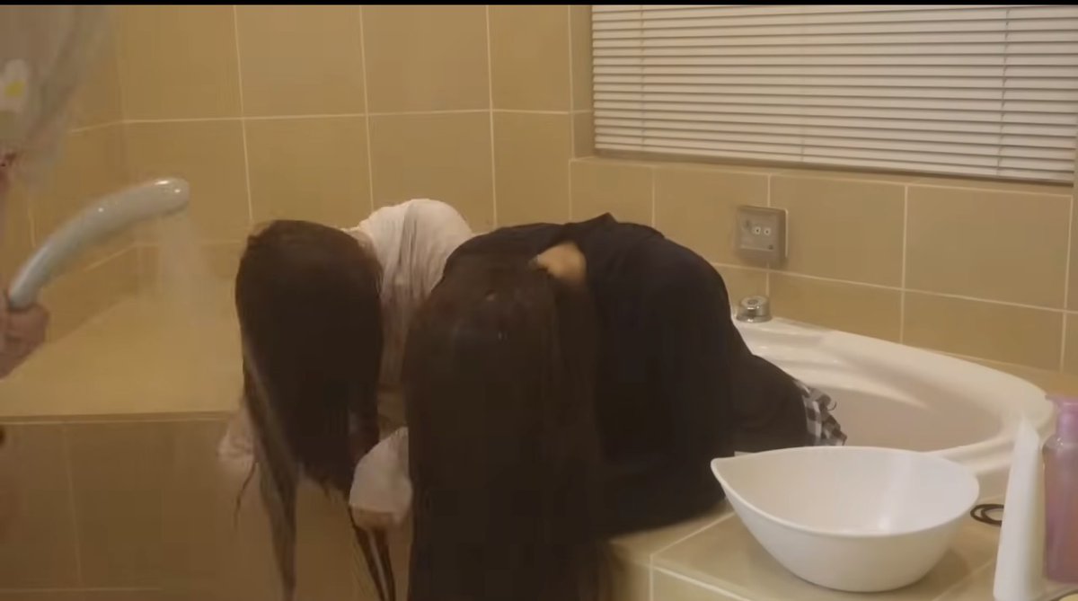 濡れ髪貞子
youtu.be/9rbnfLPQJ4E?si…

#濡れ髪貞子