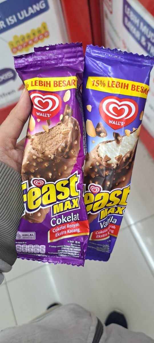 dekarkrn's tweet photo. hal yang bisa disyukuri hari ini: eskrim lagi promo😊 https://t.co/pamBchTdfL
