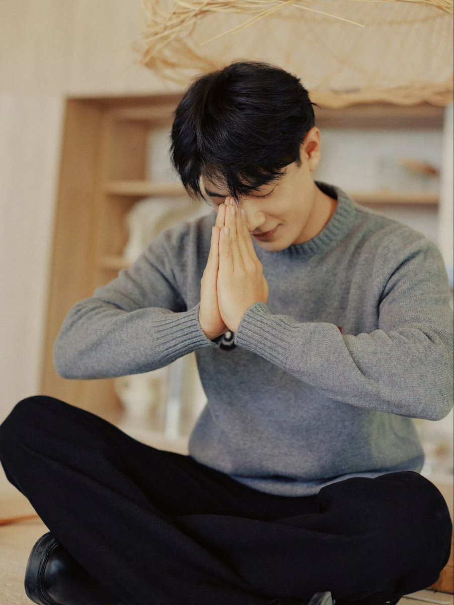 Tian | 肖战 🐰ᥫ᭡。 tweet media