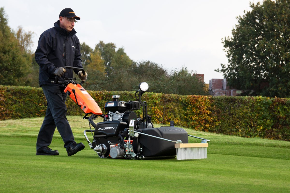 Get a tournament-level quality of cut with the Eclipse 2 Hybrid mower⛳ 

Featuring an electronically controlled frequency of clip, this machine guarantees a consistent performance every time, regardless of terrain.

Learn more today▶️ bit.ly/4gIUiyC

#Jacobsen #Eclipse2