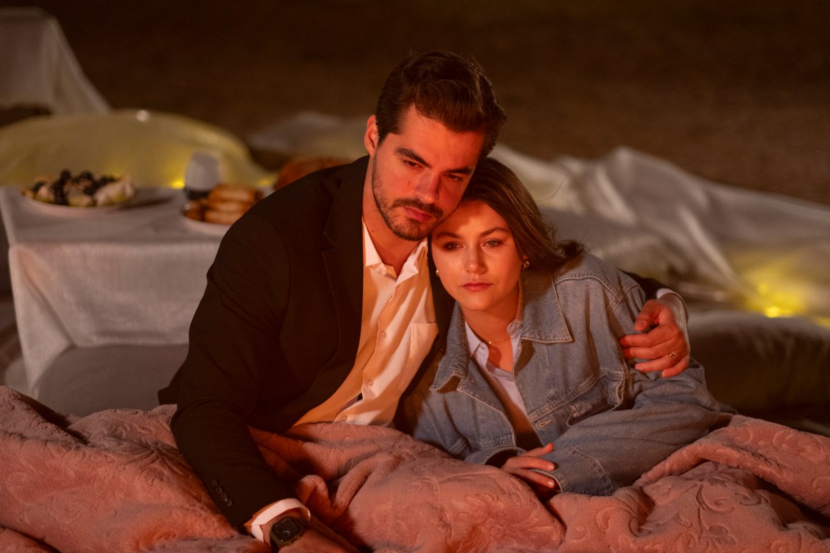 gonuldagitrt's tweet image. #GönülDağı #SelTan 🌸