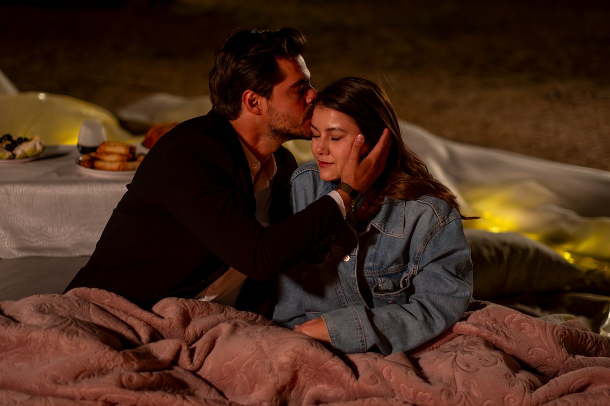 gonuldagitrt's tweet image. #GönülDağı #SelTan 🌸