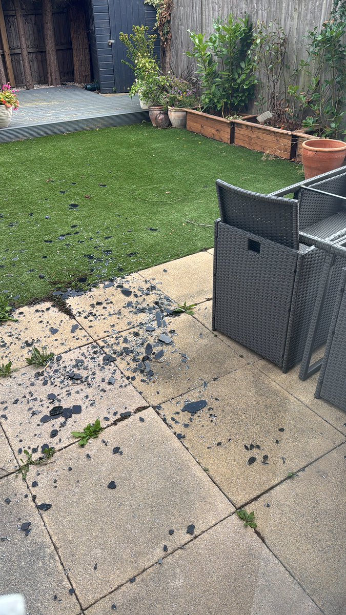 emmathompy's tweet photo. @marksandspencer Hi there - not sure what to do about this but there appears to be a manufacturing fault with a garden table I've bought from you. 😔The glass panes have managed to blow off (one survived) which for £600, I wasn't expecting to be a problem to worry about.. https://t.co/J9Ja49fgMW