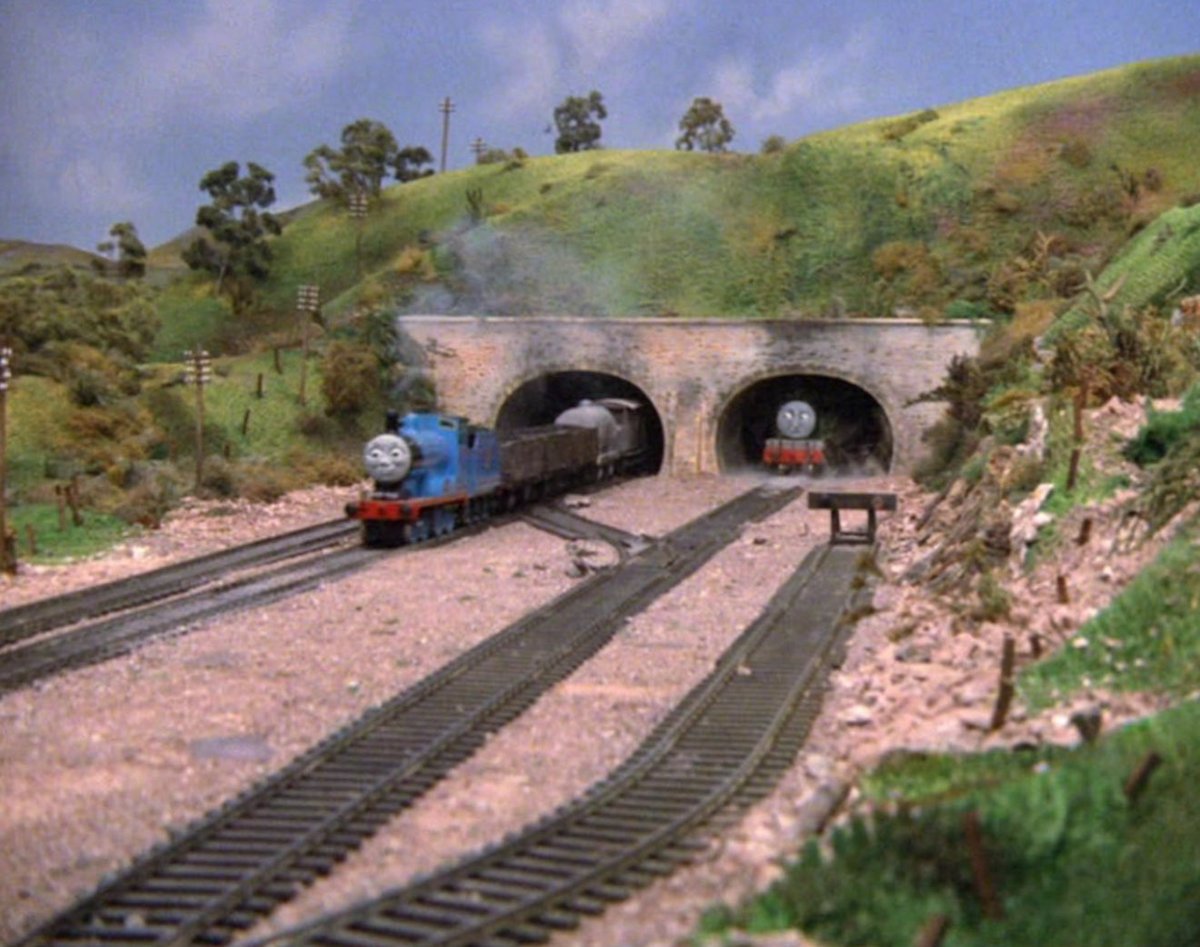 ThomRobloGaming's tweet photo. Evolution of Henry’s Tunnel in the Model Series. https://t.co/JQefnNr9on