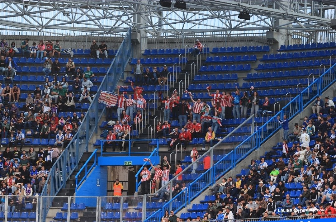 La afición de la <a href="/U_D_Almeria/">UD Almería</a> en el estadio de Riazor  ❤️⚪️ 🙌

#DeporAlmería