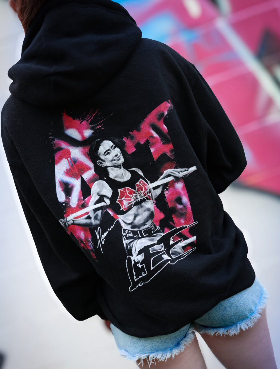 You guys!!! 🥹 I’m SO excited to share my very first clothing drop featuring my original paintings. Creating clothing featuring my art has been a dream of mine for years, and it’s finally here 🫶 available now on my website