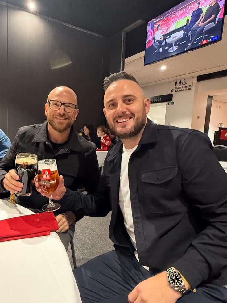 J O E C U L L E N tweet media