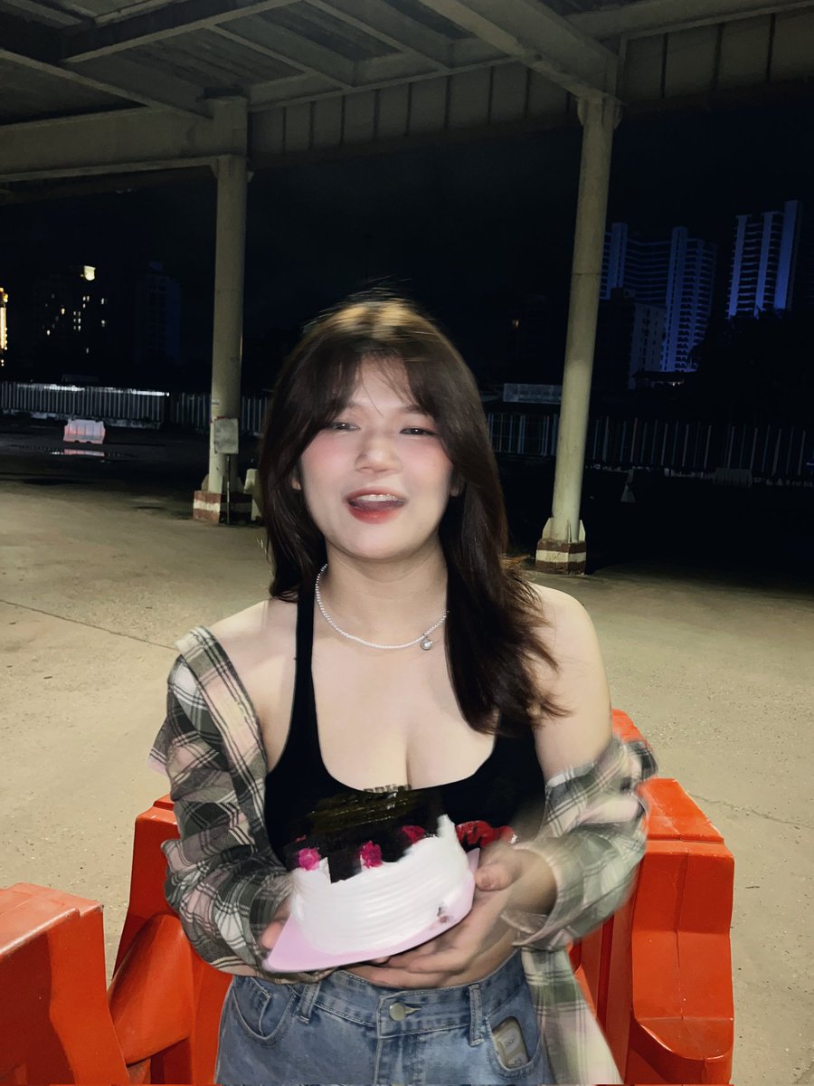 SUN (@10phixtak) on Twitter photo 