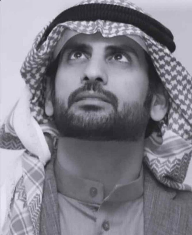 احسب اني بشوفك عقب طول الغياب
 ماتوقعت فـي مثلك .. ظنوني تخيب !

#سعد_علوش ..🎵💛