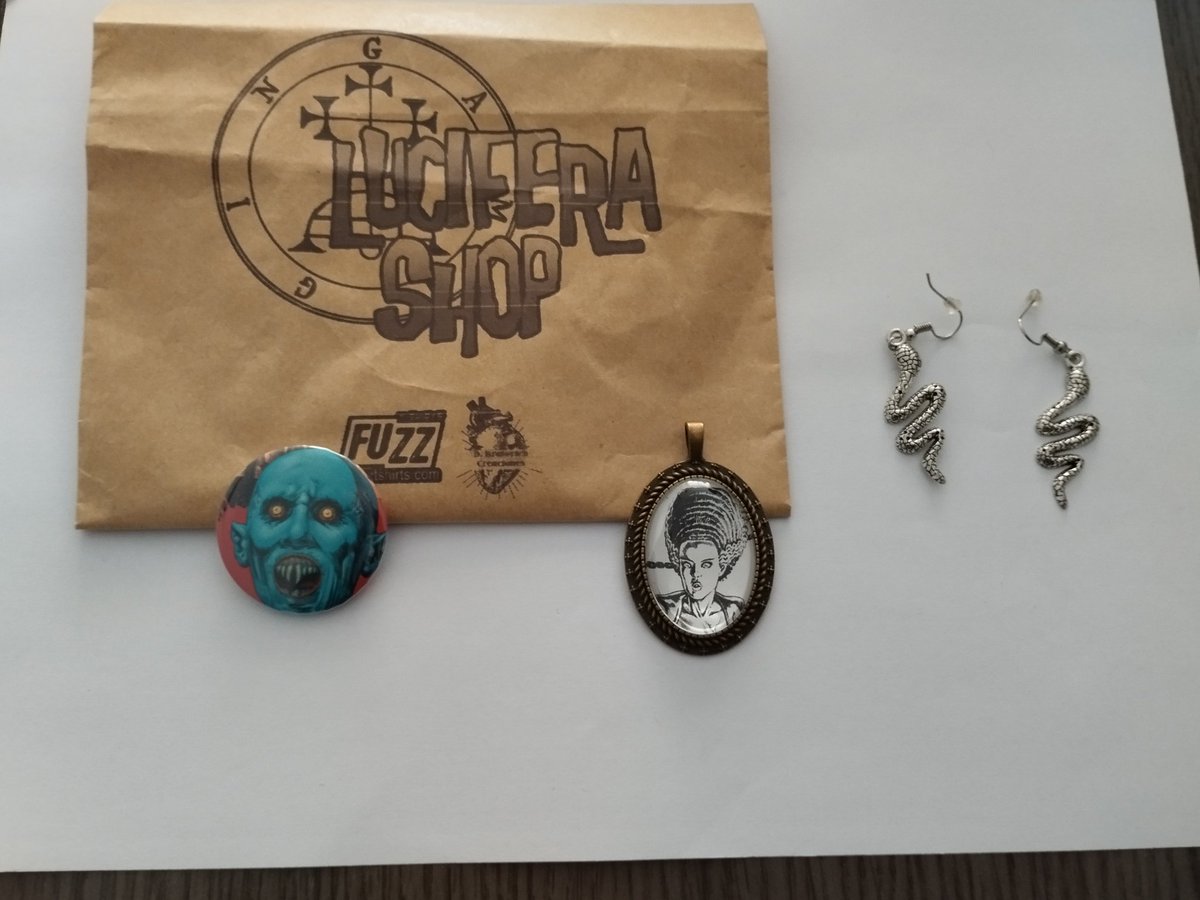 La nevera de la sra. Baker tweet media