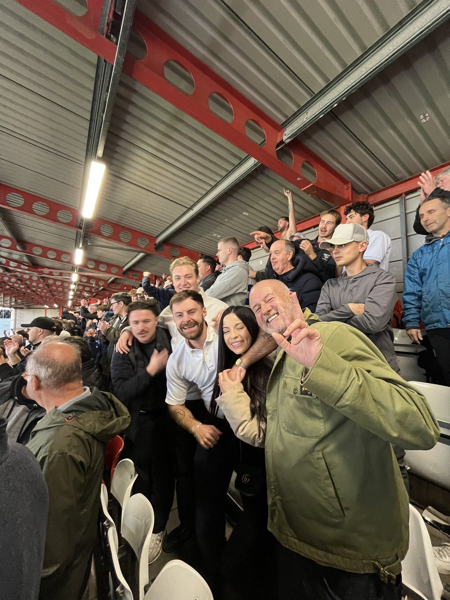 TheOnlyGSK's tweet photo. 3 Points Rangers 😁 #QPR https://t.co/rbyZhuOuyy