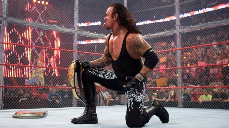 wrestle_hist's tweet photo. 10/4/2009  

The Undertaker defeated CM Punk in a Hell In A Cell Match to win back the World Heavyweight Championship at Hell In A Cell from the Prudential Center in Newark, New Jersey.   

#WWE #HellInACell #Undertaker #CMPunk #HellInACellMatch #WorldHeavyweightChampionship https://t.co/uvOHQWoG8v
