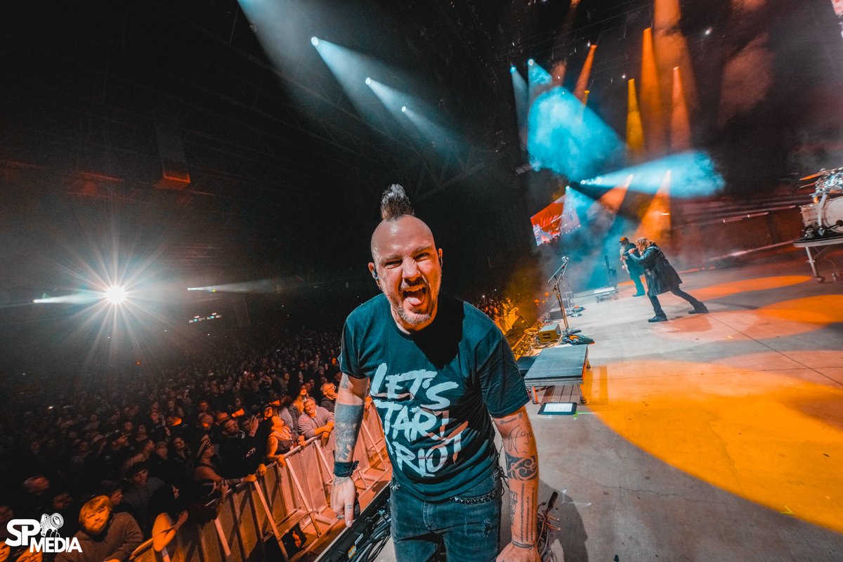 threedaysgrace's tweet image. Some moments from an awesome night in Ridgefield 🤘🙏

📷 @SPMediaAZ 

#ThreeDaysGrace #BreakingBenjamin #ReturnToDust #Ridgefield #Washington #USA