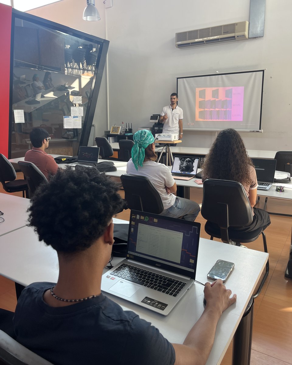 ratoadcc's tweet image. 📸
🇵🇹 O "IT Coffee" da #RatoADCC voltou à Oficina da Juventude do #Miratejo - ficam aqui algumas imagens!
Esta atividade é realizada com o apoio da @CMSeixal e da @jfcorroios.
#SempreAAprender
. . .
🇬🇧 #Workshop for #Youth in #Programmin
