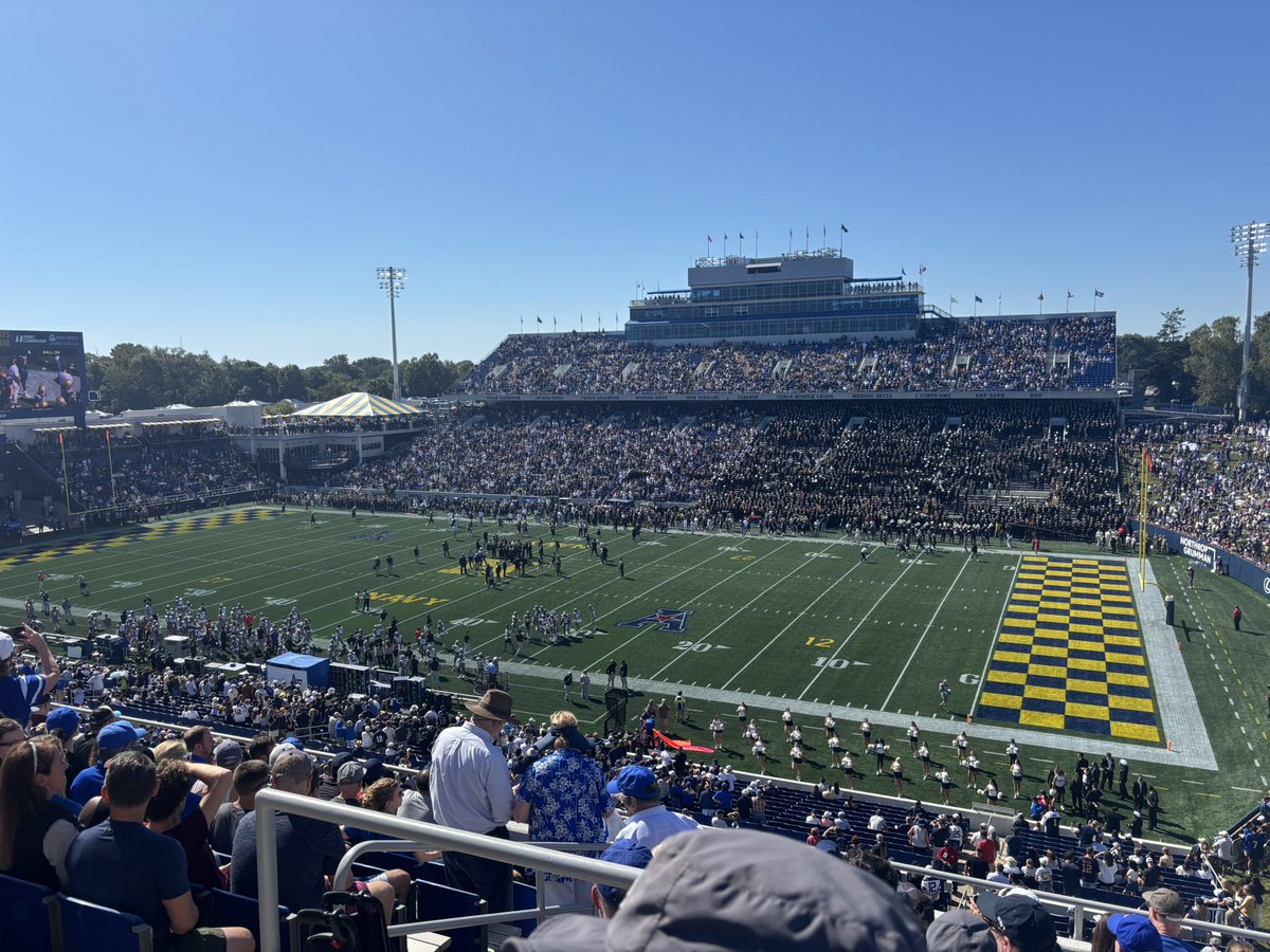 Air Force at Navy on a gorgeous afternoon