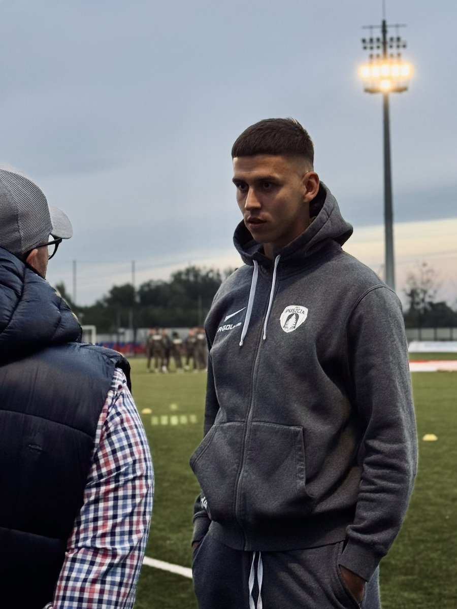 Adrian Piekarski na znanym terenie 😜

——
ᴛᴏ ᴊᴇꜱᴛ ᴍᴀᴛᴄʜᴅᴀʏ #ʙʏᴛᴘᴜɴ