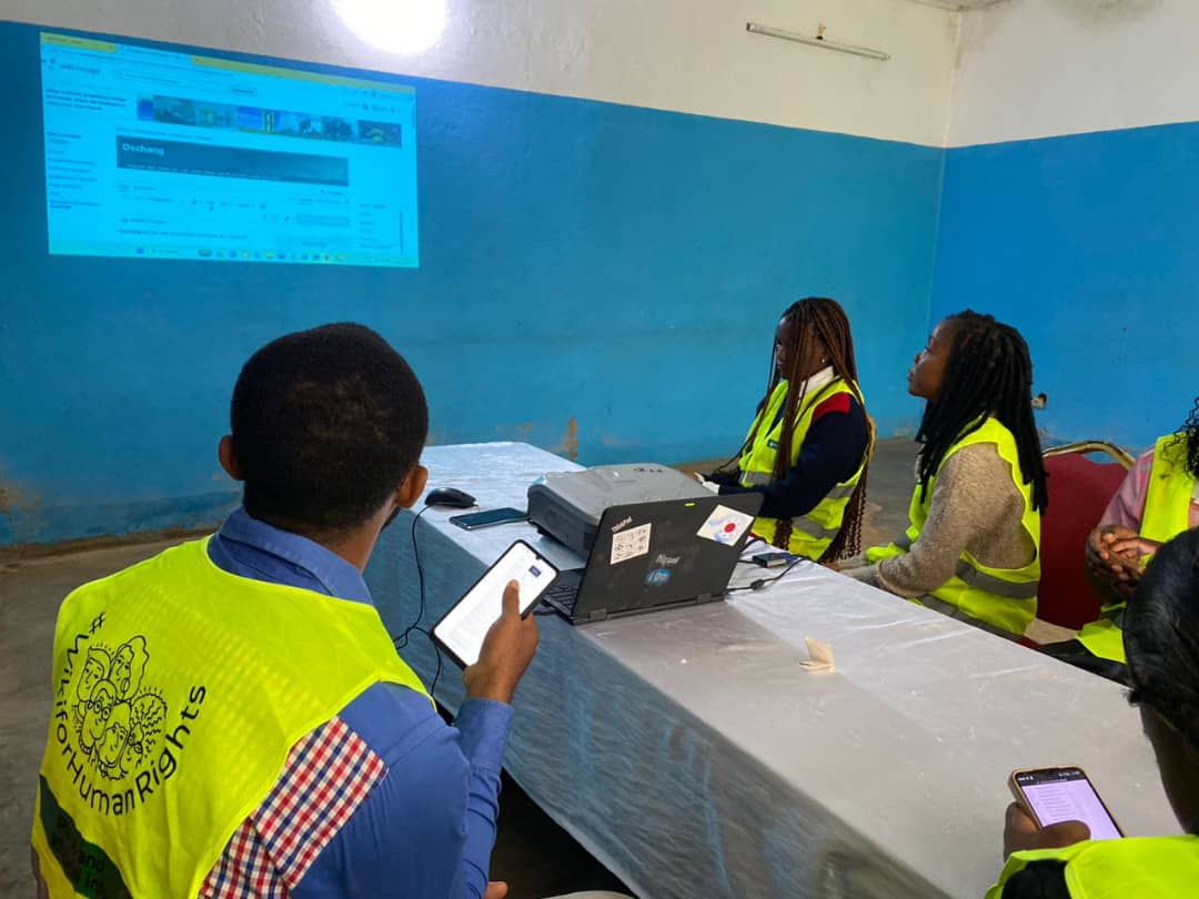 Waftai_cm's tweet photo. Les informations autours du thème "Eau et assainissement" ont été partagées via #Wikivoyage ce jour à Garoua et à Dschang dans le cadre de la campagne #WikiForHumanRights. Merci à chacun pour sa présence. https://t.co/6Gh80KYkuG