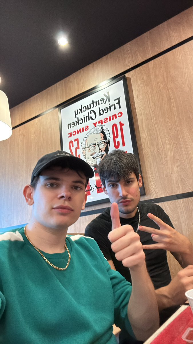 squiduu_yt's tweet image. Mec on viens de se dire exactement la même chose avec Flowser