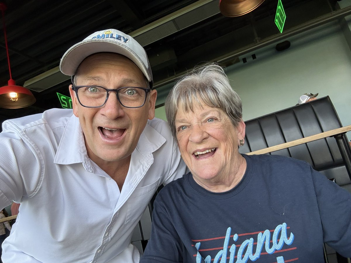 99.5 zpl tweet media