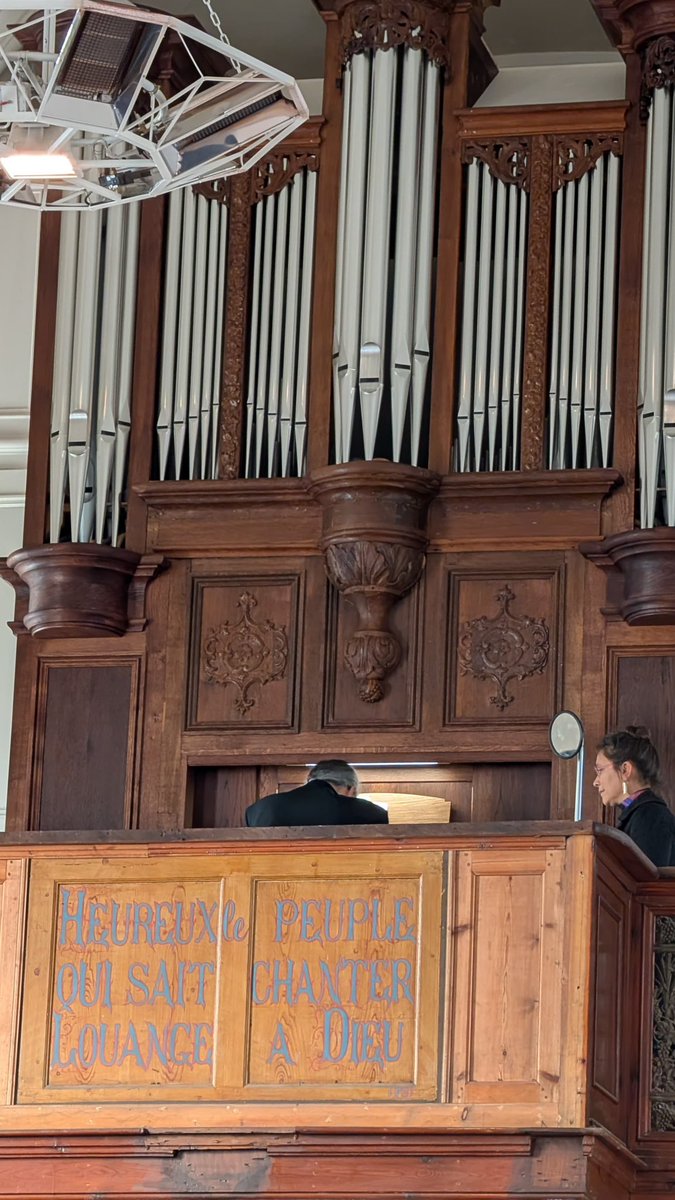 JeanMoulliere's tweet photo. 🎶 Magnifique réveil de l’orgue de l’église Notre-Dame-de-la-Visitation à #Gruson. Le facteur d’orgues Quentin Requier et son équipe ont consacré plus de 4500 heures de travail à cet instrument de 800 tuyaux qui incarne un savoir-faire artisanal exceptionnel.
Un orgue unique, destiné à faire vibrer aussi bien les cérémonies religieuses que les moments culturels et musicaux à venir grâce à l’engagement de la municipalité et du maire Olivier Turpin.