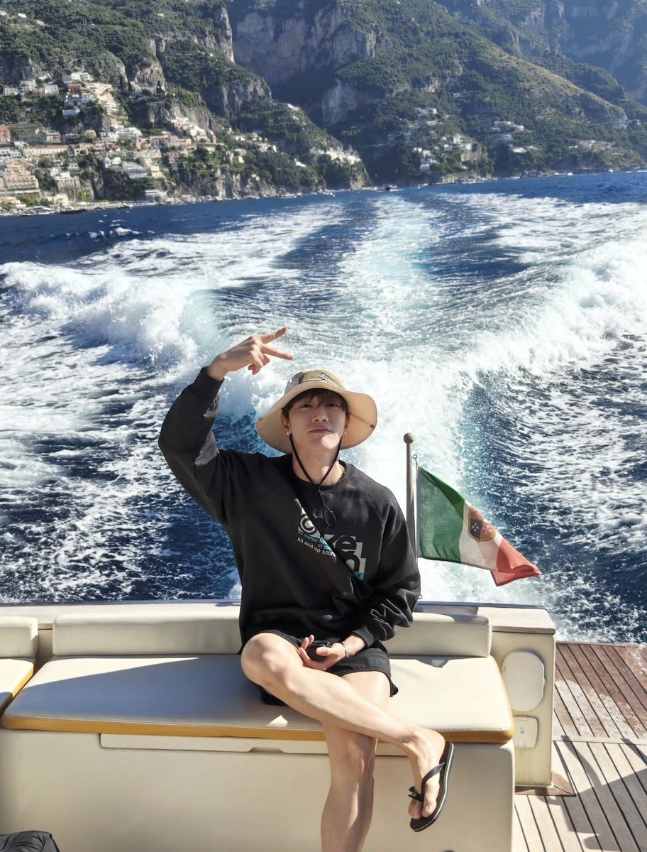 yourjeongcaron's tweet image. ชียังเร้กอยู่มากกกกกกกกกกก 😭💜🍀