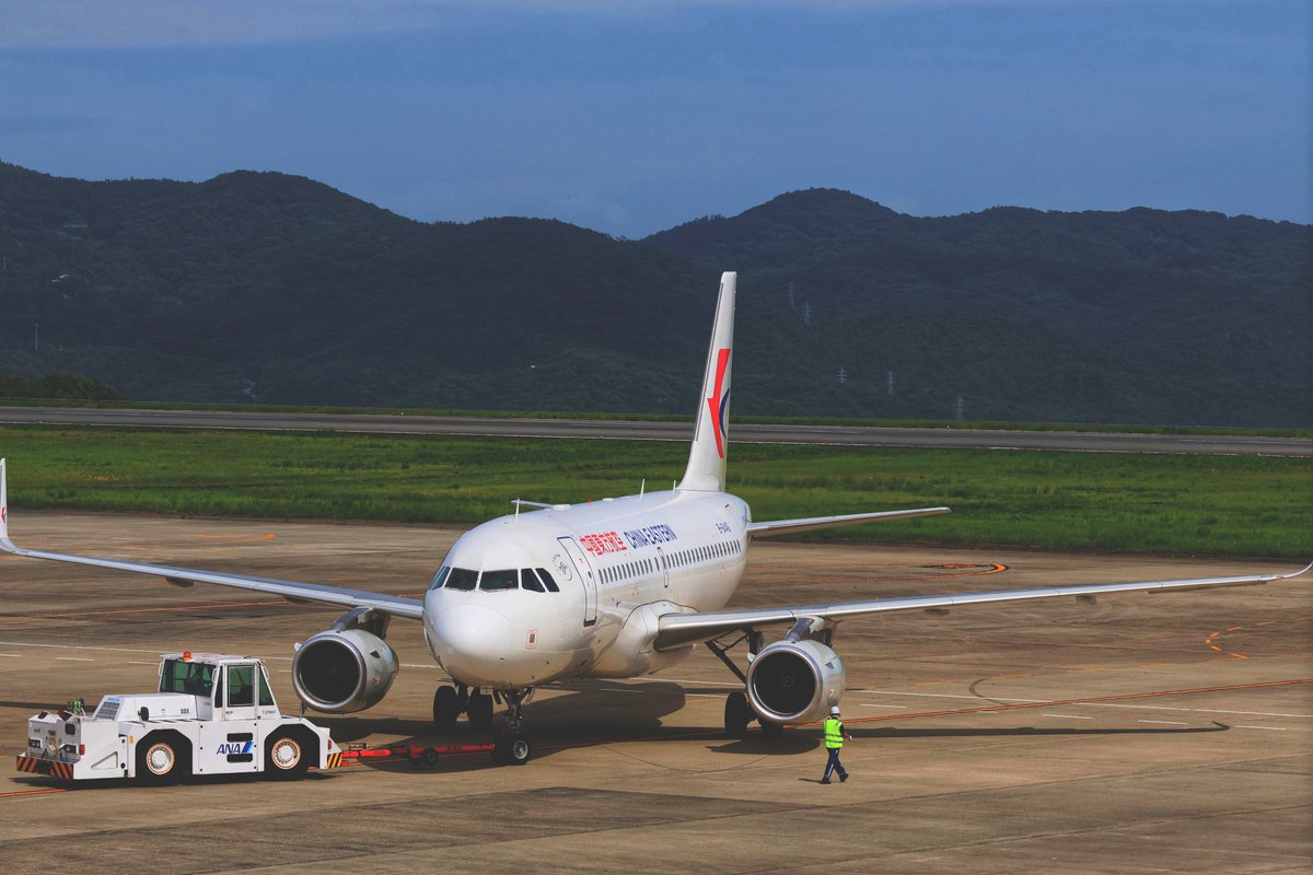 qDnMGL1nipJPGoI's tweet image. 空港🛫