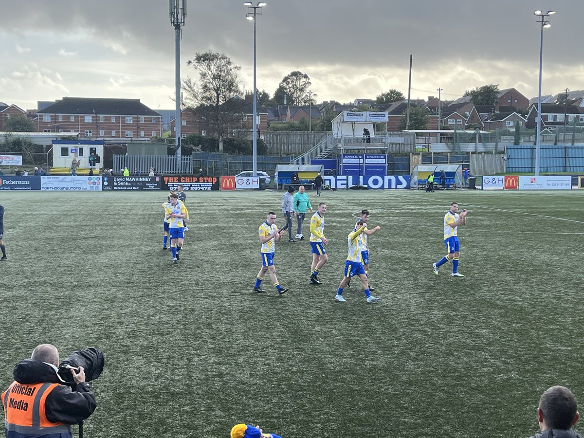 Massive 3 points for <a href="/bangorfc/">Bangor FC</a> 

Referee was determined to help Coleraine get the equaliser but it was a fantastic defensive performance. Onwards and upwards! 

#Seasiders