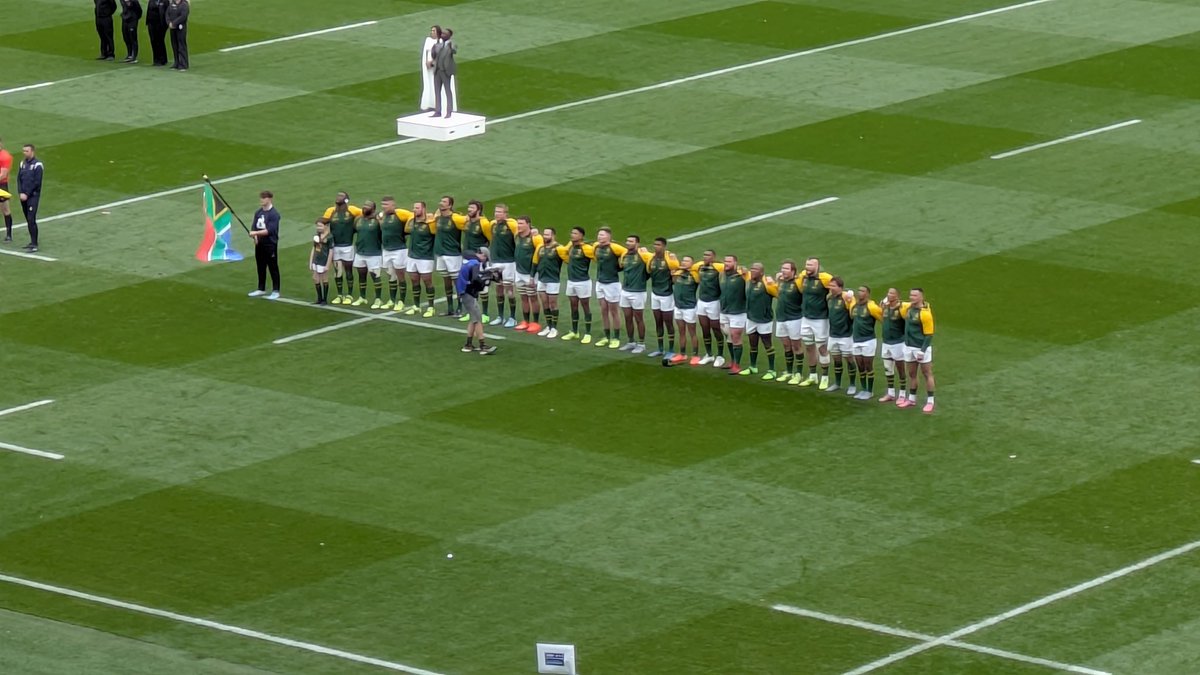 DarylHH's tweet photo. Lekker day out watching the Boks win The Rugby Championship 😁 https://t.co/j7Dfi5X2No