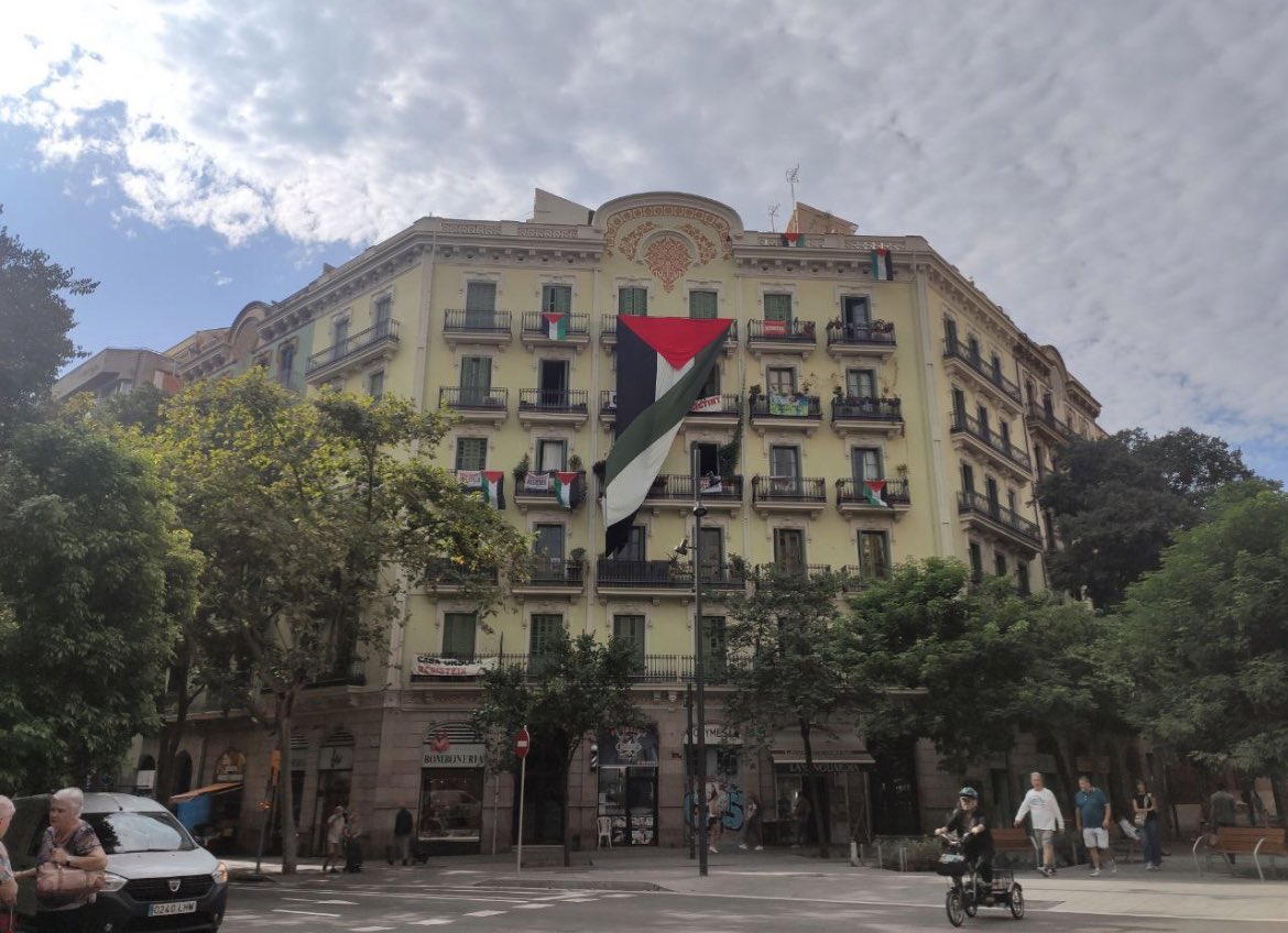 Casa Orsola. Tot encaixa. 

#SalvemBarcelona