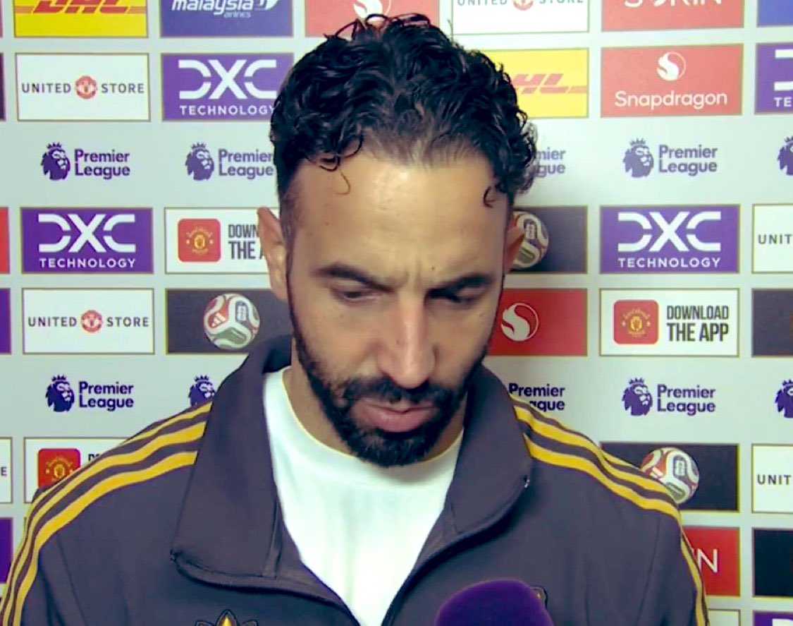 Utdtruthful's tweet photo. 🚨🗣️ Amorim: "He [Lammens] seems confident, but the most important thing is that his teammates helped Senne to have a good match. Everyone was focused. There weren't many mistakes. When he arrived, Altay [Bayindir] was playing, and you could feel that he needs to adapt. New country, new club, the pressure you put on goalkeepers, so it was a little preparation for him. It's just one match, he needs to keep going and prepare, because it's tough in this club, but he did well. He was comfortable." #MUFC